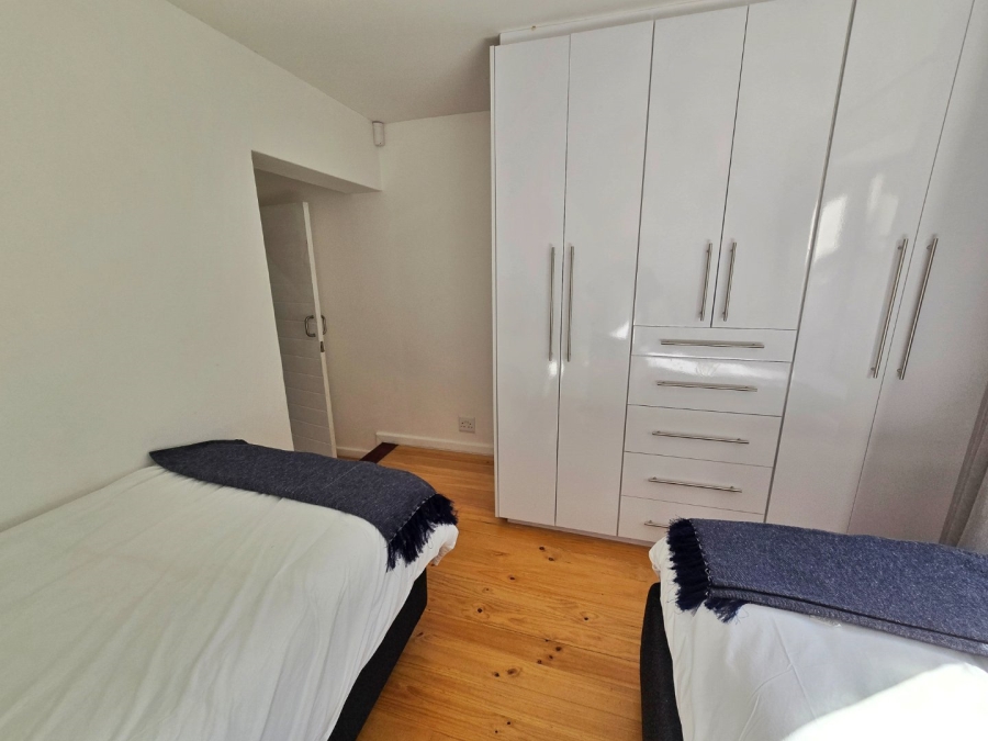 7 Bedroom Property for Sale in Kingfisher Creek Western Cape